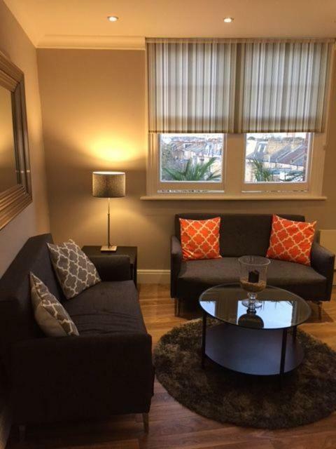 Stunning 2 Bed Flat Shepherds Bush Daire Londra Dış mekan fotoğraf